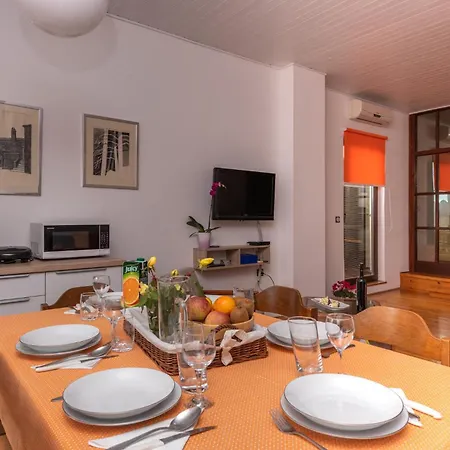 2 Bedroom Awesome In * Barban
