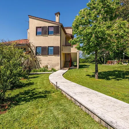 Manjadvorci Croatia Apartamento Barban